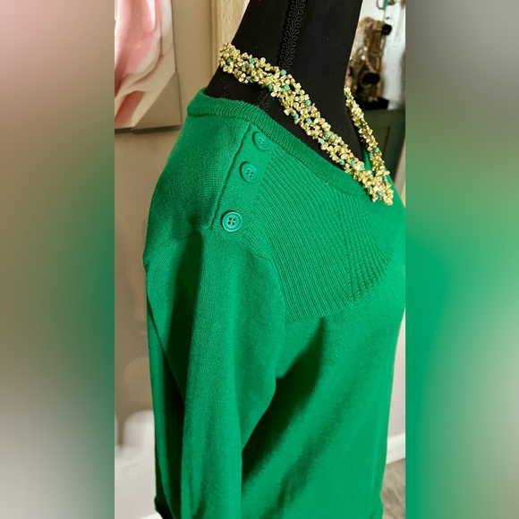 Liz Claiborne green xxl sweater with button accents-vintage at its best! - Picture 4 of 11